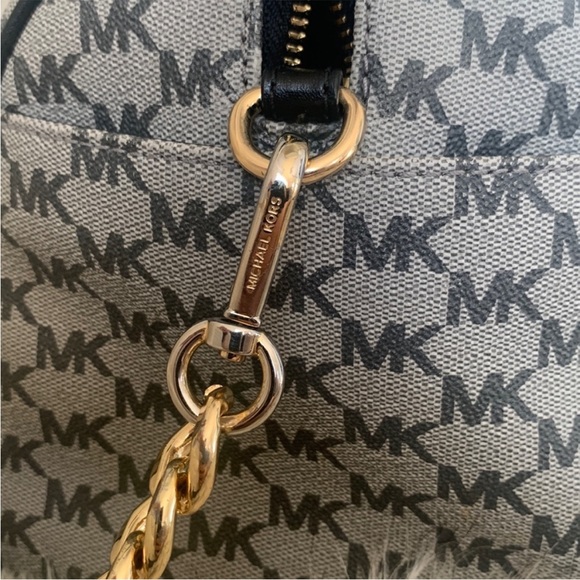 Michael Kors Boston Bag - Picture 3 of 4